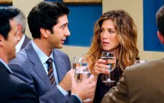 Смотреть сериал Друзья стало гораздо сложнее, если заметить эту деталь
